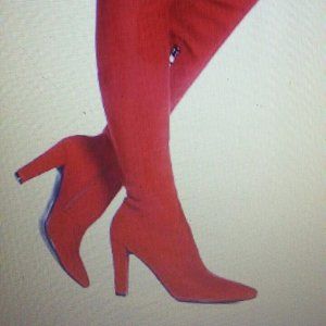 BEAUTIFUL, SEXY, RED OVER-THE-KNEE BOOTS - NWT - Shoe 'N Tale - SIZE 7.5